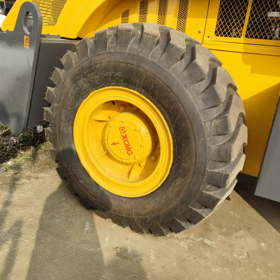 XCMG XS223J used road roller low hours factory price - رَصَّاص الطرق: صورة 5 XCMG XS223J used road roller low hours factory price - رَصَّاص الطرق: صورة 5
