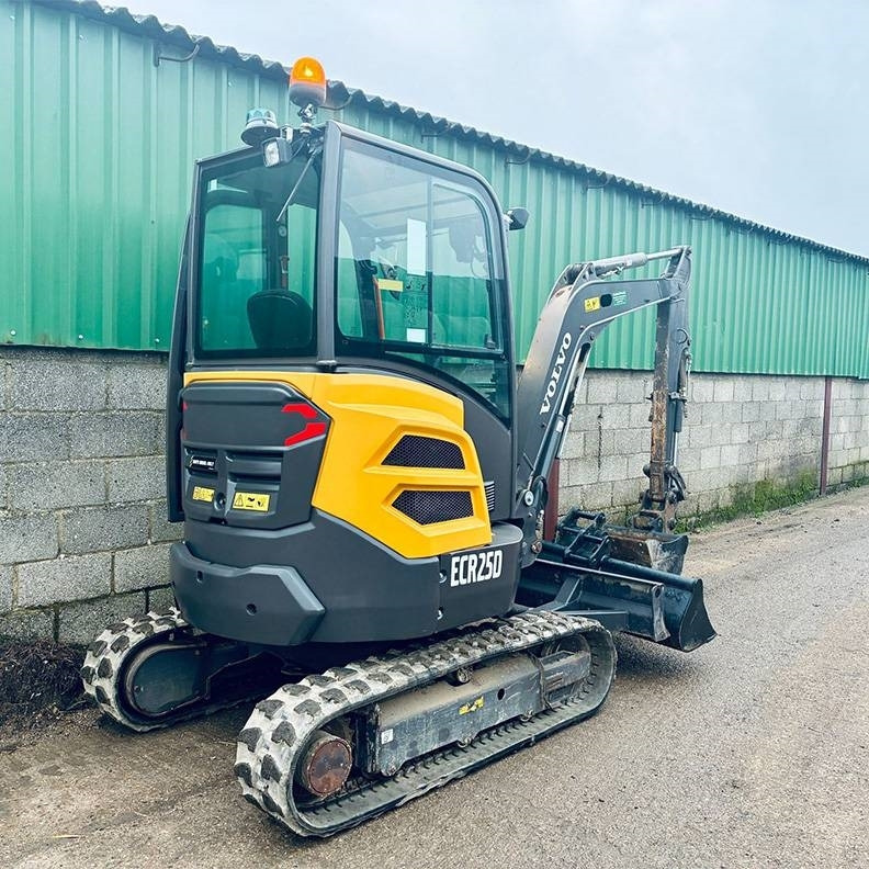 Volvo ECR25D - حفار صغير: صورة 5 Volvo ECR25D - حفار صغير: صورة 5