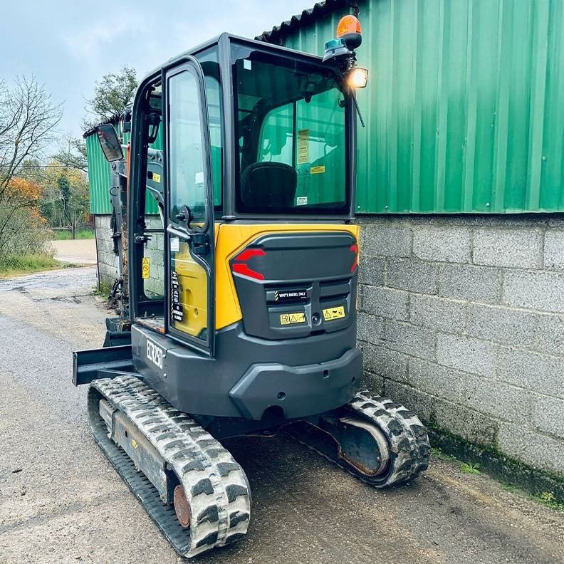 Volvo ECR25D - حفار صغير: صورة 3 Volvo ECR25D - حفار صغير: صورة 3