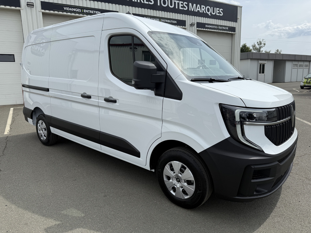 RENAULT MASTER 3T5 L2H2 EXTRA 2.0DCI150 - فان: صورة 1 RENAULT MASTER 3T5 L2H2 EXTRA 2.0DCI150 - فان: صورة 1