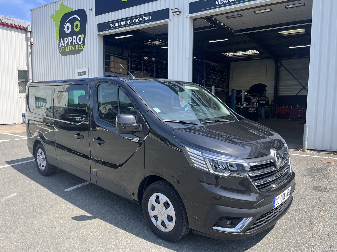 RENAULT TRAFIC 2.0DCI150 L2H1 - حافلة صغيرة, ميكروباص: صورة 1 RENAULT TRAFIC 2.0DCI150 L2H1 - حافلة صغيرة, ميكروباص: صورة 1