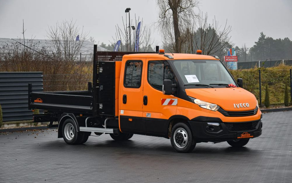 Iveco DAILY 35C16 / 2.3 - 160 KM / BRYGADÓWKA / 6 OSOBOWY / DOSTAWCZE / SKRZYNIA / KLIMA / NAWIGACJA / KAMERA COFANIA / TEMPOMAT / SERWISOWANY / SPROWADZONY - الشاحنات الصغيرة كابينة مزدوجة: صورة 3 Iveco DAILY 35C16 / 2.3 - 160 KM / BRYGADÓWKA / 6 OSOBOWY / DOSTAWCZE / SKRZYNIA / KLIMA / NAWIGACJA / KAMERA COFANIA / TEMPOMAT / SERWISOWANY / SPROWADZONY - الشاحنات الصغيرة كابينة مزدوجة: صورة 3