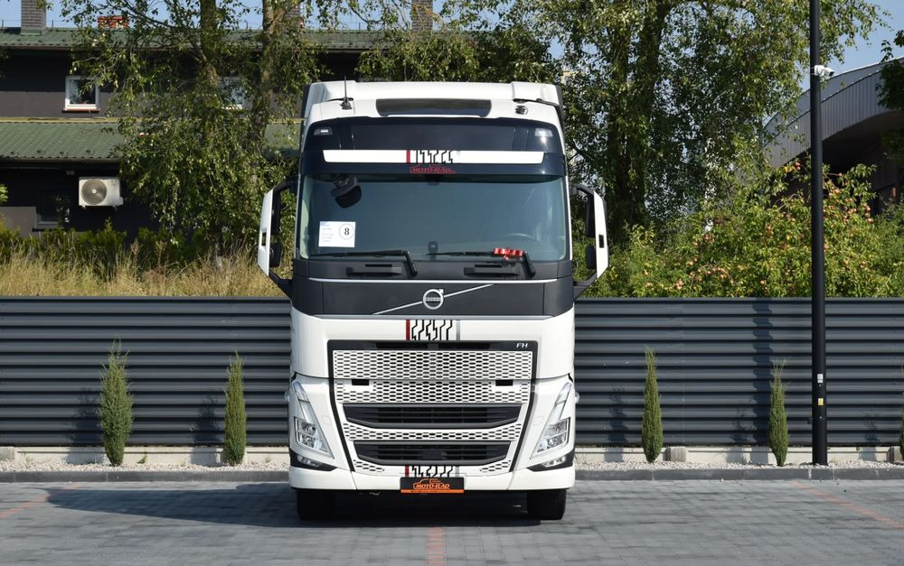 Volvo FH500 / EURO 6 / NOWY MODEL / KLIMATYZACJA POSTOJOWA / ACC / LEDY / 2 ZBIORNIKI PALIWA / FULL SPILERY / 2022 / SERWISOWANY / SPROWADZONY - رأس تريلا: صورة 2 Volvo FH500 / EURO 6 / NOWY MODEL / KLIMATYZACJA POSTOJOWA / ACC / LEDY / 2 ZBIORNIKI PALIWA / FULL SPILERY / 2022 / SERWISOWANY / SPROWADZONY - رأس تريلا: صورة 2