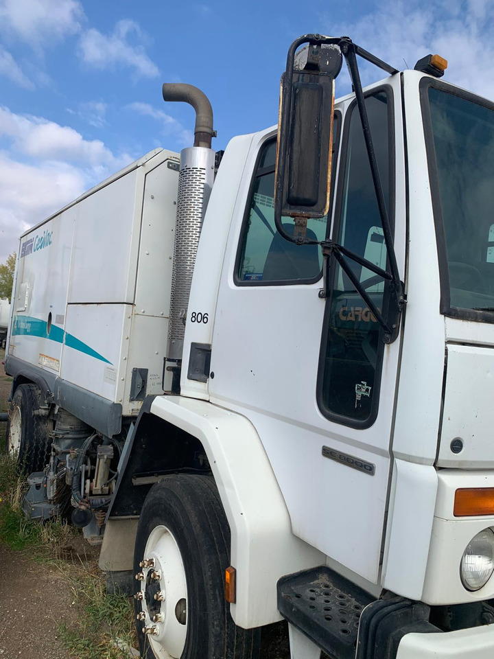 ELGIN GEOVAC VACUUM SWEEPER E TECHNOLOGY - سياره كنس شوارع: صورة 2 ELGIN GEOVAC VACUUM SWEEPER E TECHNOLOGY - سياره كنس شوارع: صورة 2