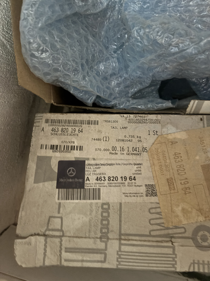 MERCEDES-BENZ G W463 G SERIES TAIL LIGHT - المصابيح الخلفية: صورة 4 MERCEDES-BENZ G W463 G SERIES TAIL LIGHT - المصابيح الخلفية: صورة 4