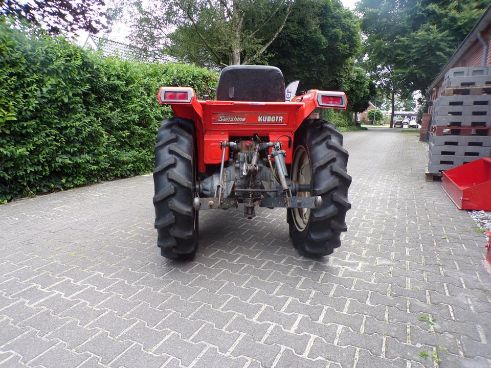 Kleintrakltor Kubota L1-235 - جرار صغير: صورة 5 Kleintrakltor Kubota L1-235 - جرار صغير: صورة 5