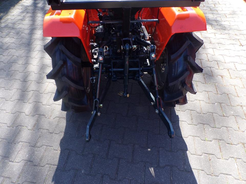 Kleintraktor Kubota B1502, ab 95€ pro Monat. - جرار صغير: صورة 5 Kleintraktor Kubota B1502, ab 95€ pro Monat. - جرار صغير: صورة 5