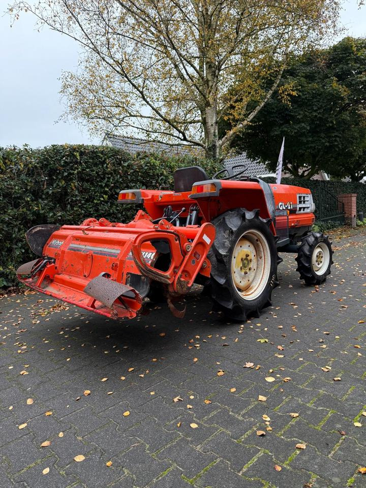 Kleintraktor Kubota GL-21 - جرار صغير: صورة 3 Kleintraktor Kubota GL-21 - جرار صغير: صورة 3