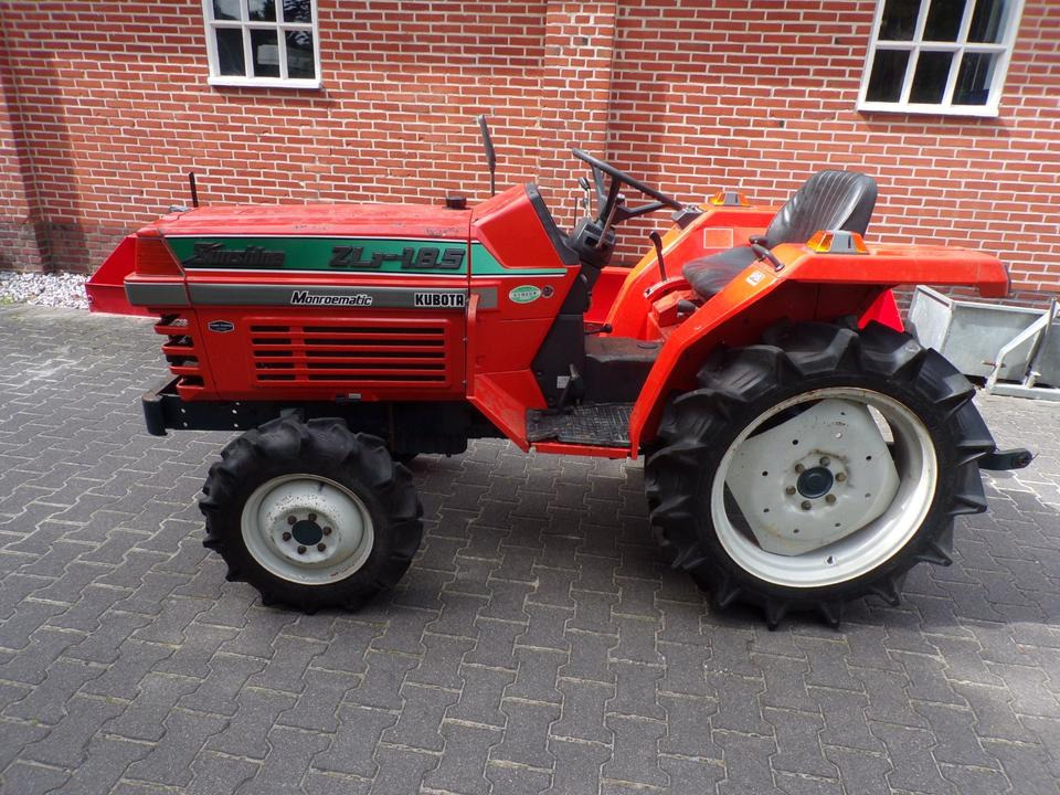 Kleintraktor Kubota ZL1-185 - جرار صغير: صورة 3 Kleintraktor Kubota ZL1-185 - جرار صغير: صورة 3