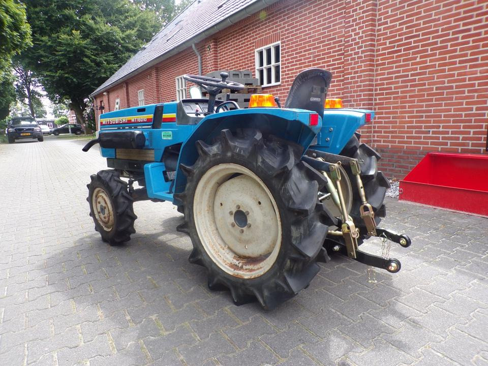 Kleintraktor Mitsubishi MT1601D - جرار صغير: صورة 3 Kleintraktor Mitsubishi MT1601D - جرار صغير: صورة 3