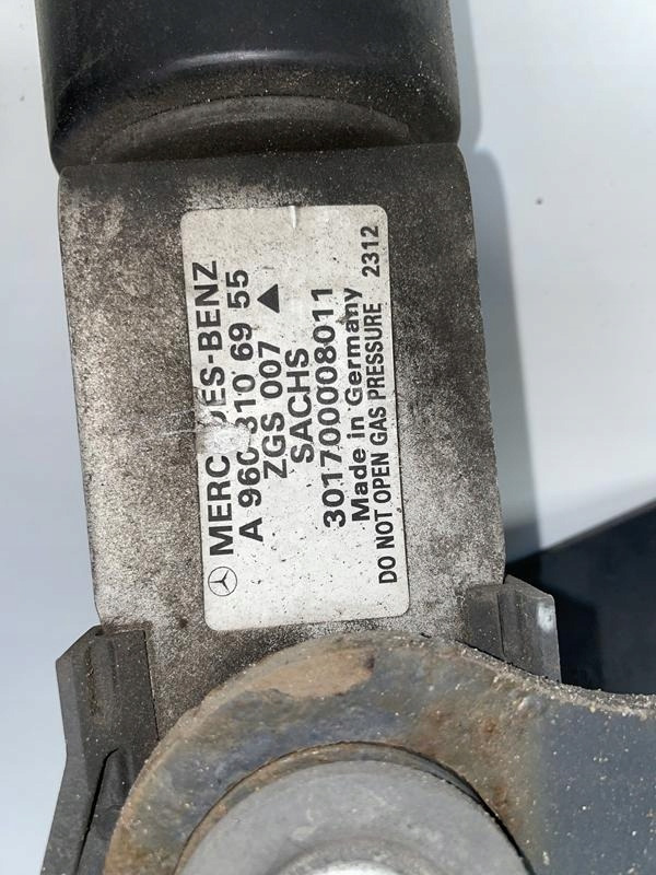 AMORTYZATOR WSPORNIK KABINY ACTROS A9603106955 - نظام تعليق الكابينة - شاحنة: صورة 3 AMORTYZATOR WSPORNIK KABINY ACTROS A9603106955 - نظام تعليق الكابينة - شاحنة: صورة 3