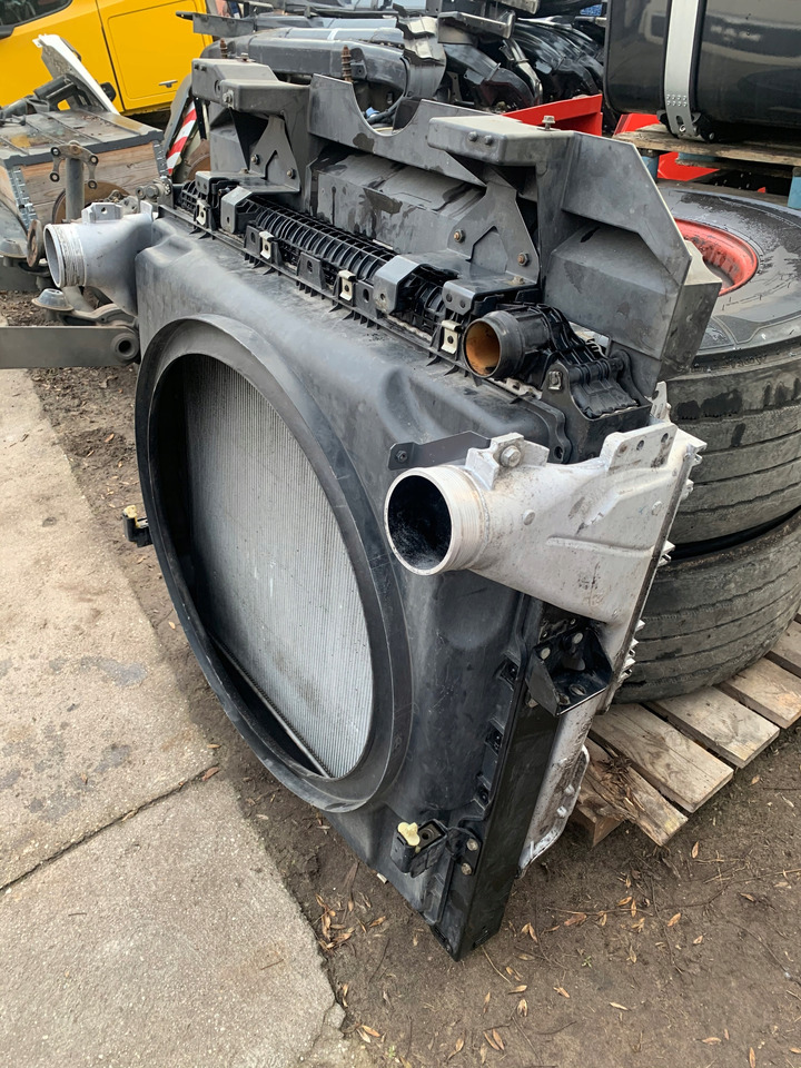 CHŁODNICA WODY POWIETRZA MERCEDES ACTROS MP4 MP 4 - مشعاع - شاحنة: صورة 5 CHŁODNICA WODY POWIETRZA MERCEDES ACTROS MP4 MP 4 - مشعاع - شاحنة: صورة 5