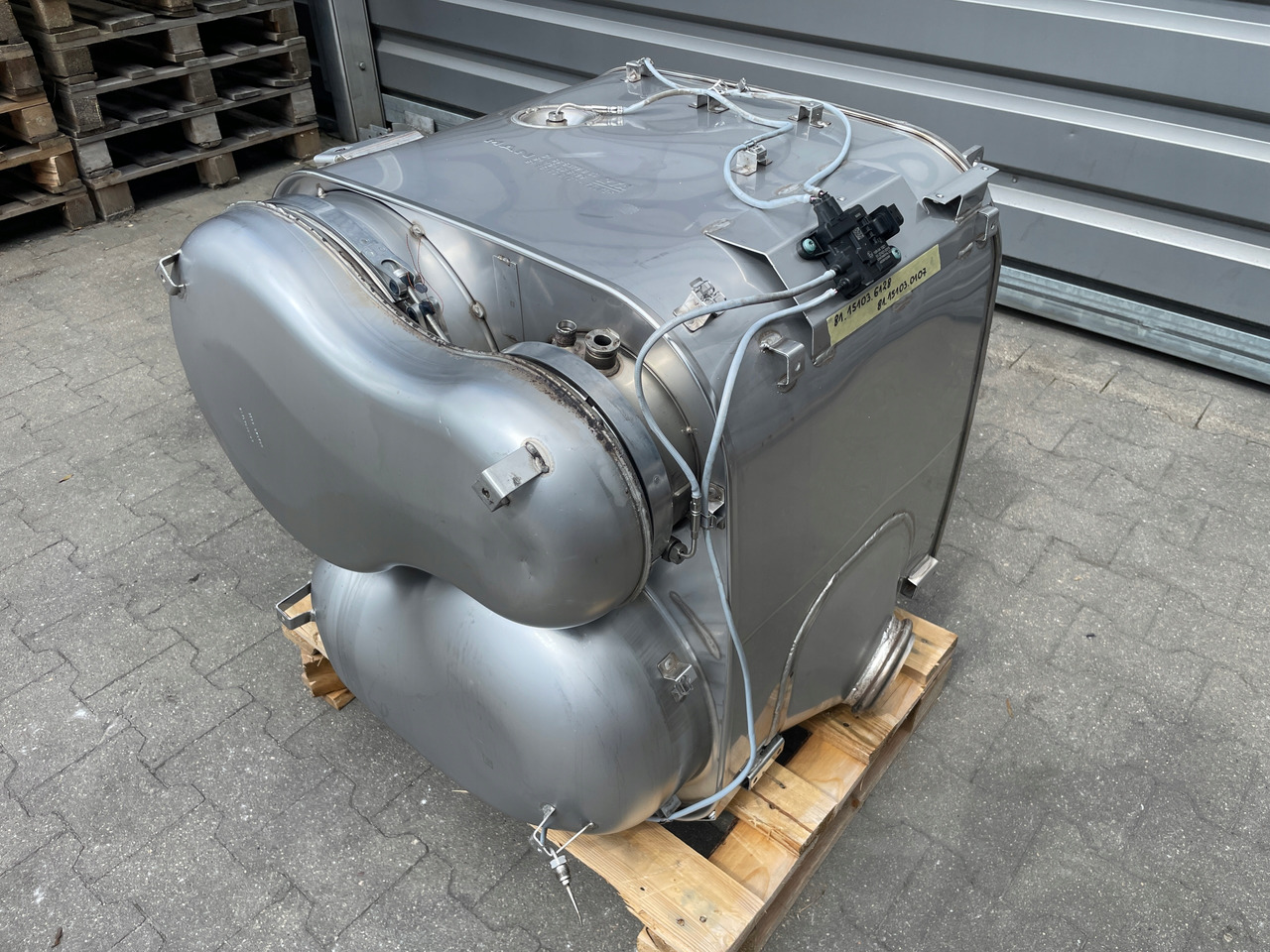 KATALIZATOR MAN TGX TGS EURO 6 DPF TŁUMIK WYDECH 81151036128 - محول حفاز - شاحنة: صورة 2 KATALIZATOR MAN TGX TGS EURO 6 DPF TŁUMIK WYDECH 81151036128 - محول حفاز - شاحنة: صورة 2