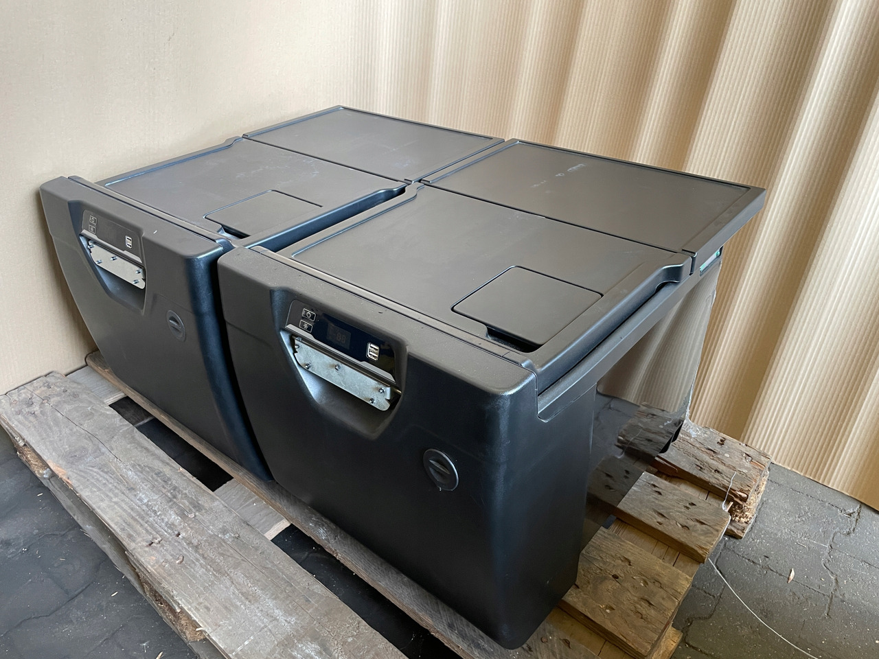 LODÓWKA IVECO S-WAY S WAY wysoka - الكابينة والداخلية - شاحنة: صورة 2 LODÓWKA IVECO S-WAY S WAY wysoka - الكابينة والداخلية - شاحنة: صورة 2