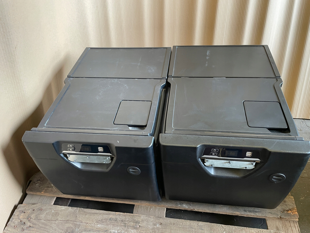 LODÓWKA IVECO S-WAY S WAY wysoka - الكابينة والداخلية - شاحنة: صورة 1 LODÓWKA IVECO S-WAY S WAY wysoka - الكابينة والداخلية - شاحنة: صورة 1