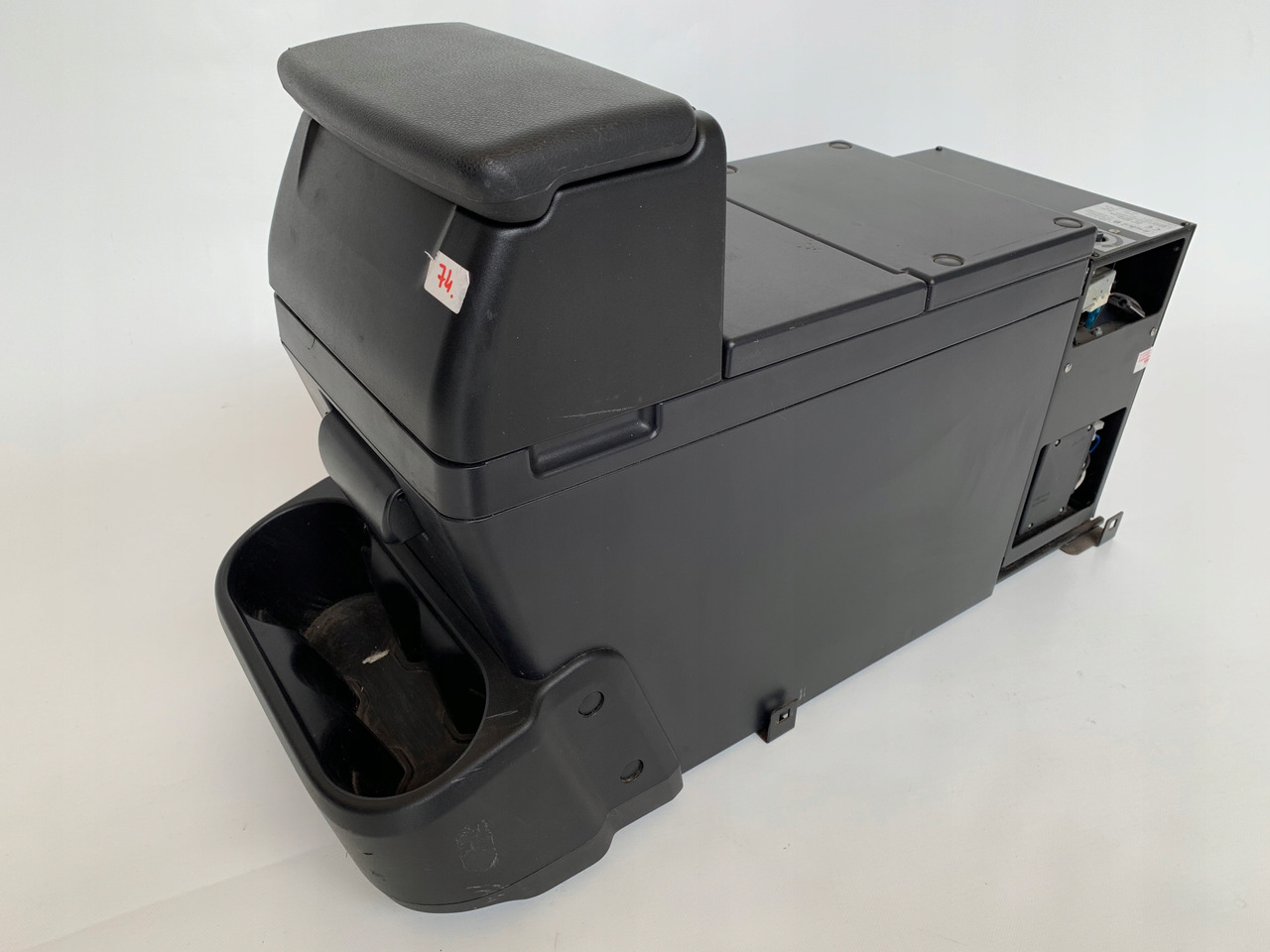 LODÓWKA IVECO STRALIS HI-WAY HIWAY NR 74 - لوحة العدادات - شاحنة: صورة 1 LODÓWKA IVECO STRALIS HI-WAY HIWAY NR 74 - لوحة العدادات - شاحنة: صورة 1