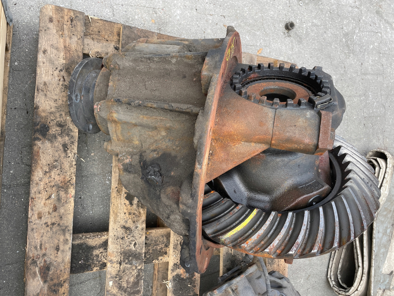 MAN TGX TGS TGA WKŁAD DYFERENCJAŁ MOSTU DYFER 38:15, 81350106301 - المحور الخلفي - شاحنة: صورة 3 MAN TGX TGS TGA WKŁAD DYFERENCJAŁ MOSTU DYFER 38:15, 81350106301 - المحور الخلفي - شاحنة: صورة 3