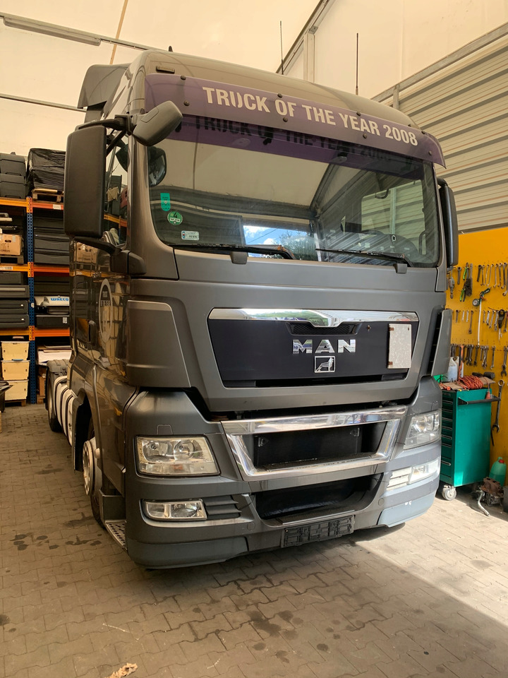 MASKA ATRAPA GRILL POLIK OWIEWKA MAN TGX - غطاء السيارة - شاحنة: صورة 3 MASKA ATRAPA GRILL POLIK OWIEWKA MAN TGX - غطاء السيارة - شاحنة: صورة 3