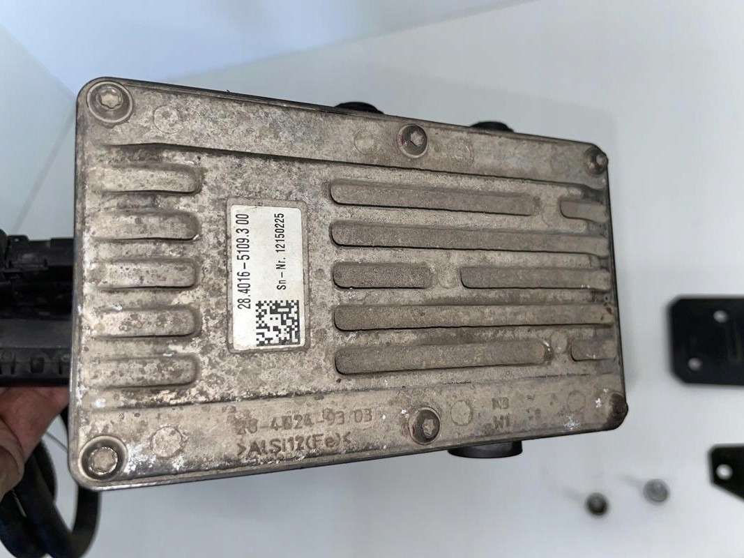 POMPA ADBLUE MERCEDES ACTROS MP4 MP 4 A0001402378 - خزان سائل AdBlue - شاحنة: صورة 3 POMPA ADBLUE MERCEDES ACTROS MP4 MP 4 A0001402378 - خزان سائل AdBlue - شاحنة: صورة 3