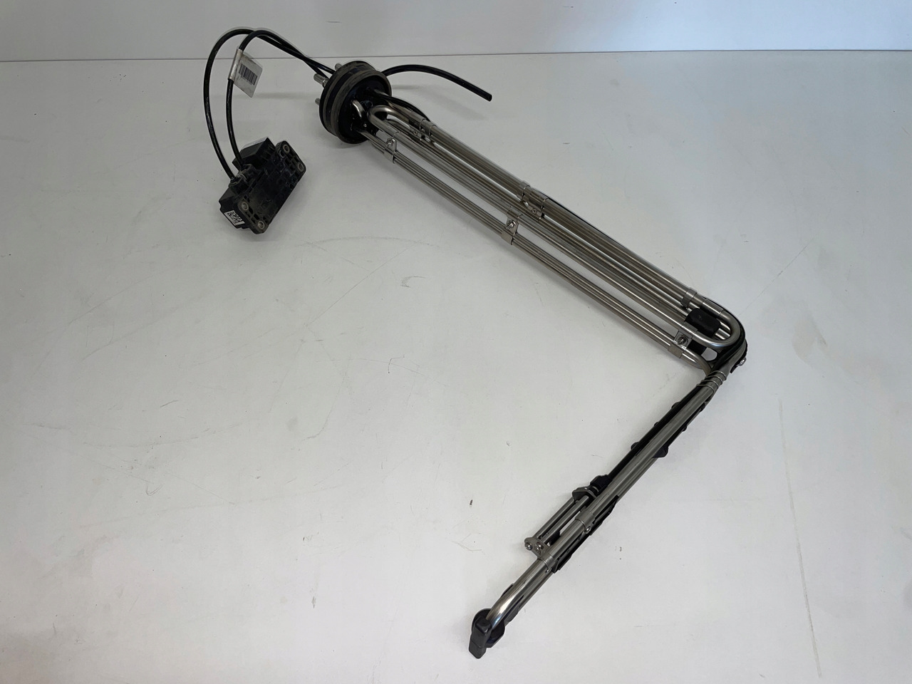 SMOK CZUJNIK ADBLUE AD BLUE MAN TGX TGS EURO 6 81154086040 - خزان سائل AdBlue - شاحنة: صورة 1 SMOK CZUJNIK ADBLUE AD BLUE MAN TGX TGS EURO 6 81154086040 - خزان سائل AdBlue - شاحنة: صورة 1