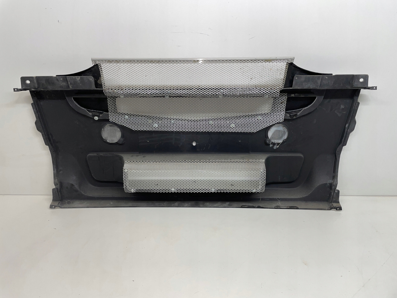 ŚRODEK ZDERZAK NAKŁADKA OSŁONA RENAULT MAGNUM DXI - مصد - شاحنة: صورة 4 ŚRODEK ZDERZAK NAKŁADKA OSŁONA RENAULT MAGNUM DXI - مصد - شاحنة: صورة 4