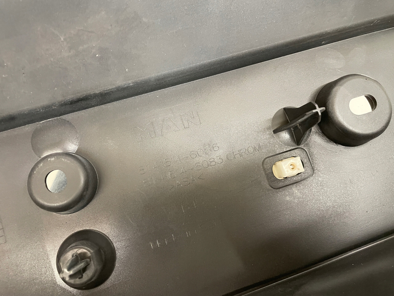 ŚRODKOWY GRILL CHROM ZDERZAKA MAN TGS TG3 TGS 3 ATRAPA 81416146086 - موطئ القدم: صورة 5 ŚRODKOWY GRILL CHROM ZDERZAKA MAN TGS TG3 TGS 3 ATRAPA 81416146086 - موطئ القدم: صورة 5