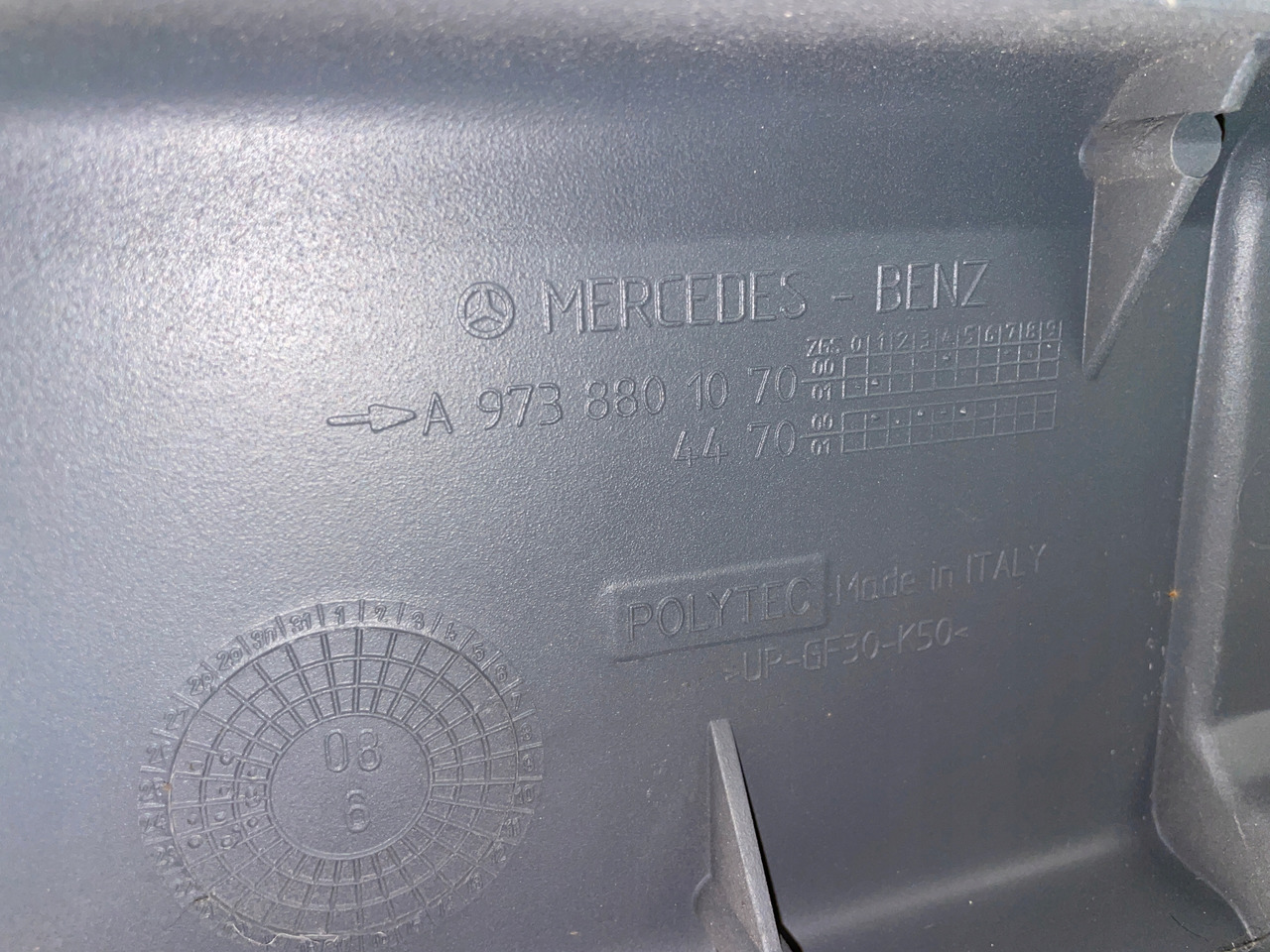 ZDERZAK MERCEDES ATEGO ŚRODEK ZDERZAKA A 97388041070 - مصد - شاحنة: صورة 3 ZDERZAK MERCEDES ATEGO ŚRODEK ZDERZAKA A 97388041070 - مصد - شاحنة: صورة 3