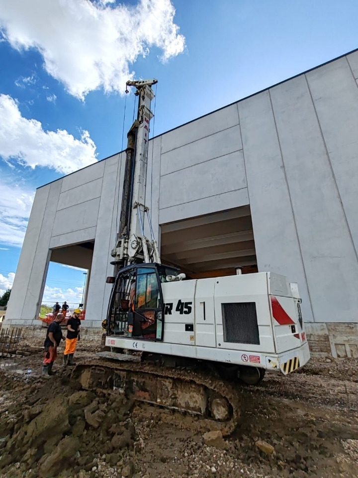 Mait HR45 - ناقلة الأكوام: صورة 3 Mait HR45 - ناقلة الأكوام: صورة 3