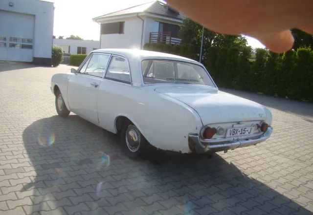 Ford Taunus - سيارة: صورة 3 Ford Taunus - سيارة: صورة 3