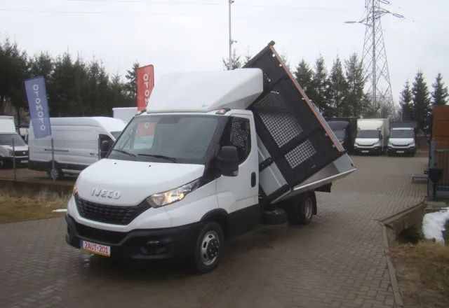 Iveco DAILY 35 C 15 3.5T 4.60M 3.5T NA HAKU CLIMATRONIC - قلاب صغير: صورة 1 Iveco DAILY 35 C 15 3.5T 4.60M 3.5T NA HAKU CLIMATRONIC - قلاب صغير: صورة 1