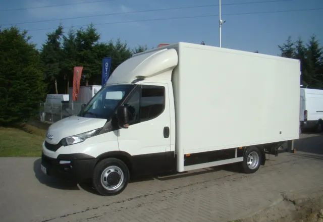Iveco DAILY 40 C 15 3.0TDI 3.5T DMC WINDA 1000KG1000KG - شاحنة بصندوق مغلق: صورة 2 Iveco DAILY 40 C 15 3.0TDI 3.5T DMC WINDA 1000KG1000KG - شاحنة بصندوق مغلق: صورة 2