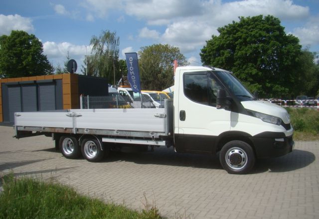 Iveco DAILY 40 C 17 3.0TDI CLIXSTAR PRAWOJAZDY E DO B 3400KGŁADOWNOŚCI - شاحنة توصيل مفتوحة: صورة 5 Iveco DAILY 40 C 17 3.0TDI CLIXSTAR PRAWOJAZDY E DO B 3400KGŁADOWNOŚCI - شاحنة توصيل مفتوحة: صورة 5