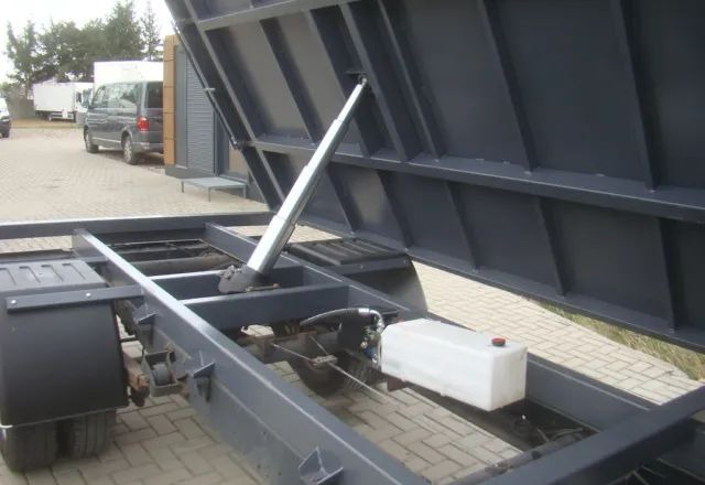 Iveco DAILY 50 C 17 3.0TDI 3-STONNA WYWROYKA - قلاب صغير: صورة 4 Iveco DAILY 50 C 17 3.0TDI 3-STONNA WYWROYKA - قلاب صغير: صورة 4