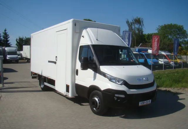 Iveco DAILY 70 C 18 3.0TDI 5.45M WINDA 1000KG - شاحنة بصندوق مغلق: صورة 3 Iveco DAILY 70 C 18 3.0TDI 5.45M WINDA 1000KG - شاحنة بصندوق مغلق: صورة 3