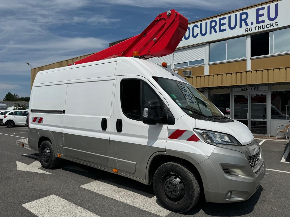 Citroën Jumper - منصة جومحمولةية, شاحنة توصيل مغلقة: صورة 4 Citroën Jumper - منصة جومحمولةية, شاحنة توصيل مغلقة: صورة 4