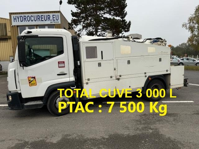 Renault D-Series - فراغ شاحنة: صورة 1 Renault D-Series - فراغ شاحنة: صورة 1