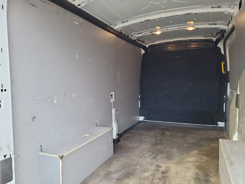 Ford Transit - فان: صورة 4 Ford Transit - فان: صورة 4