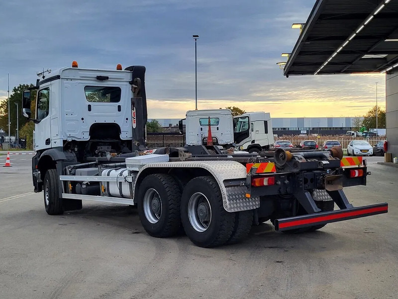 Mercedes-Benz Arocs 3342 Arocs - شاحنة - نظام الكابلات: صورة 2 Mercedes-Benz Arocs 3342 Arocs - شاحنة - نظام الكابلات: صورة 2