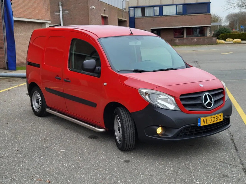 Mercedes-Benz Citan - فان المدمجة: صورة 5 Mercedes-Benz Citan - فان المدمجة: صورة 5