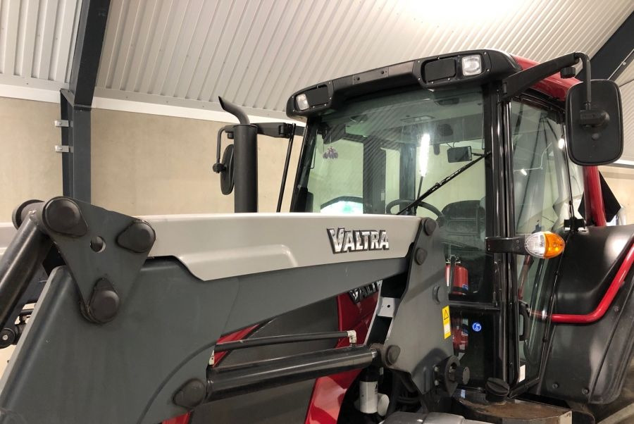 Valtra N92 HiTech - جرار: صورة 3 Valtra N92 HiTech - جرار: صورة 3