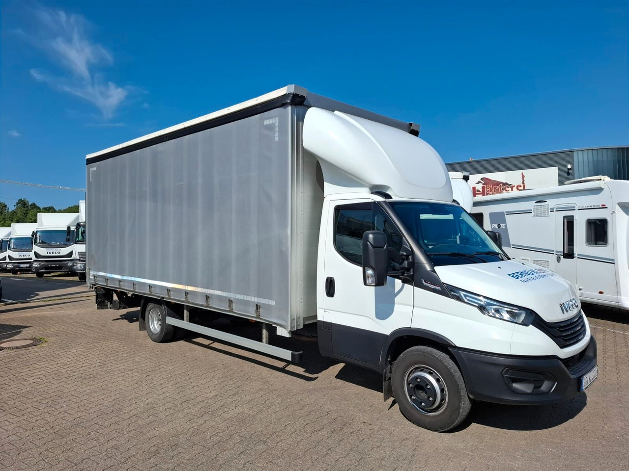 Iveco 72-210P/A8,Luft,HiMatic,LBW,Schiebepl., - شاحنة مغلقة بستائر جانبية: صورة 1 Iveco 72-210P/A8,Luft,HiMatic,LBW,Schiebepl., - شاحنة مغلقة بستائر جانبية: صورة 1