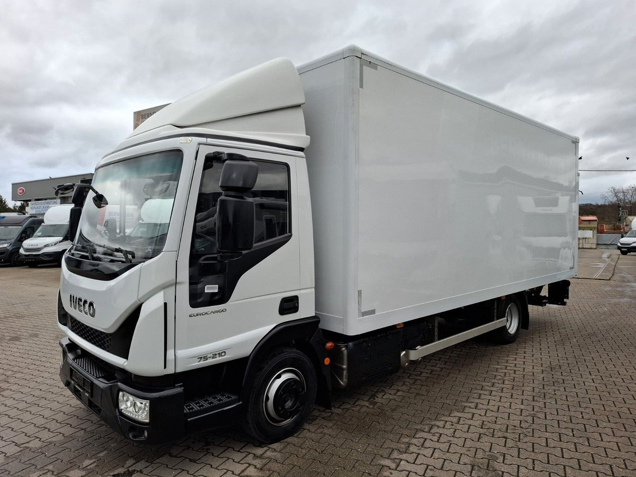 Iveco ML75-210P, Koffer, LBW, Klima, Luft,.. - شاحنة بصندوق مغلق: صورة 1 Iveco ML75-210P, Koffer, LBW, Klima, Luft,.. - شاحنة بصندوق مغلق: صورة 1