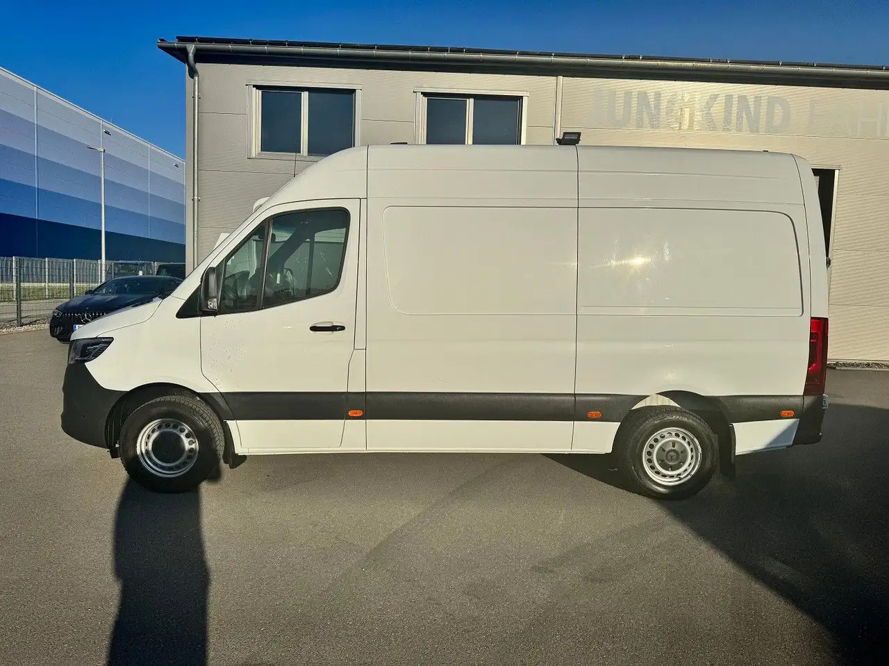 Mercedes-Benz Sprinter 316 CDI Lang Hoch Klima LED MBUX - فان: صورة 3 Mercedes-Benz Sprinter 316 CDI Lang Hoch Klima LED MBUX - فان: صورة 3