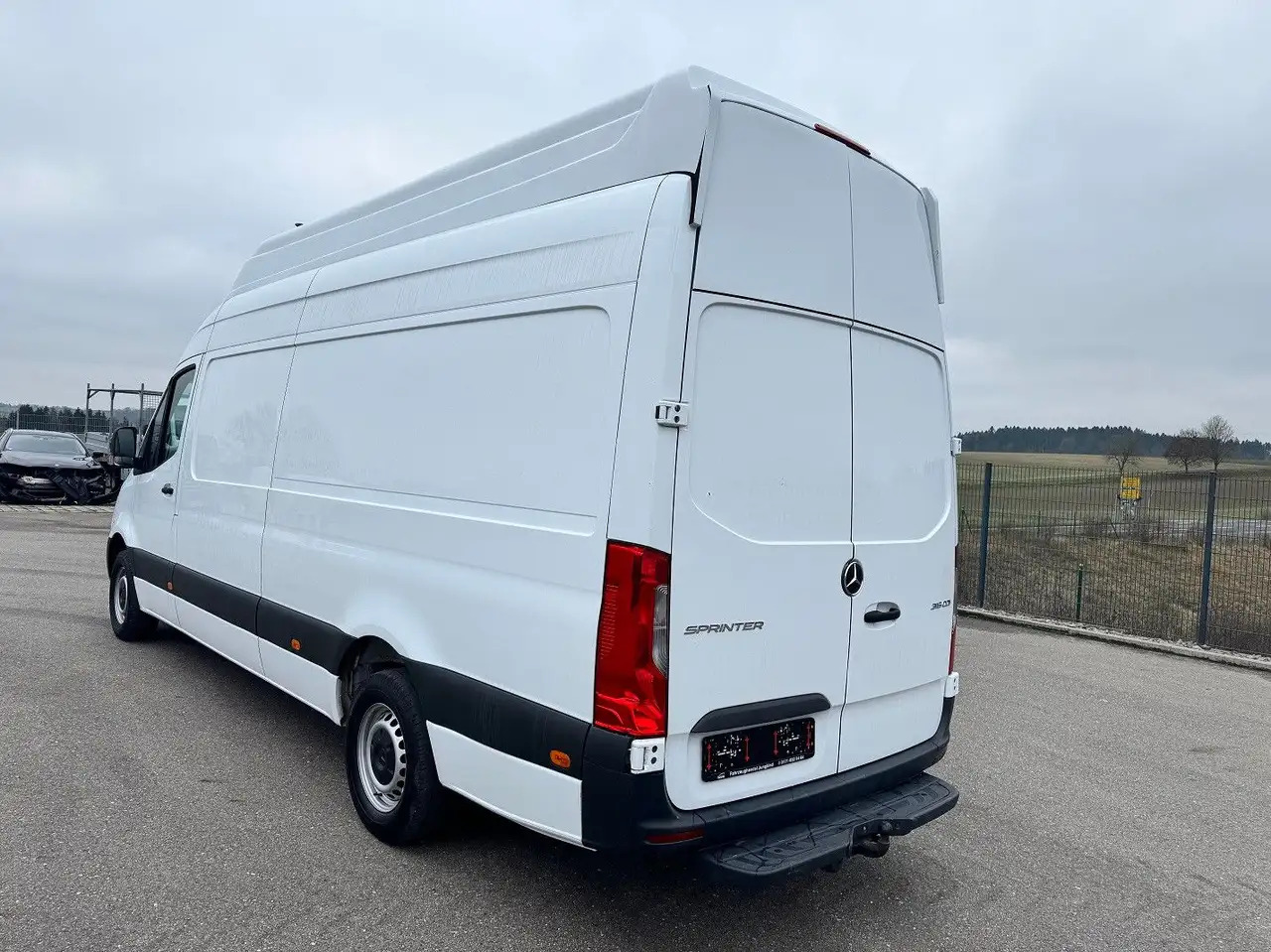 Mercedes-Benz Sprinter 316 CDI Maxi Lang Extrahoch XXL Klima M - فان: صورة 5 Mercedes-Benz Sprinter 316 CDI Maxi Lang Extrahoch XXL Klima M - فان: صورة 5