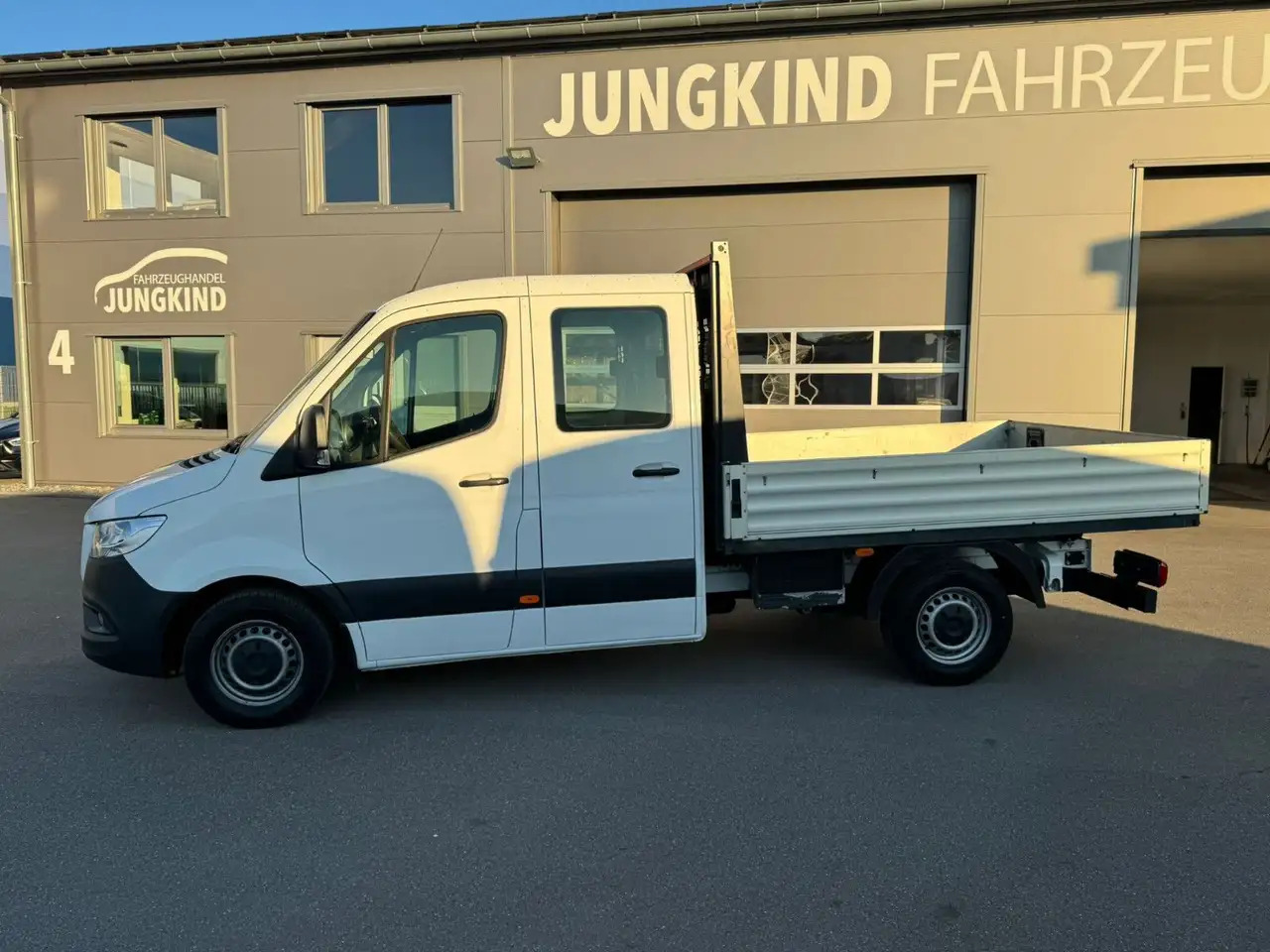 Mercedes-Benz Sprinter 317 CDI Lang DoKa Pritsche AHK 3,5t - شاحنة توصيل مفتوحة, الشاحنات الصغيرة كابينة مزدوجة: صورة 1 Mercedes-Benz Sprinter 317 CDI Lang DoKa Pritsche AHK 3,5t - شاحنة توصيل مفتوحة, الشاحنات الصغيرة كابينة مزدوجة: صورة 1