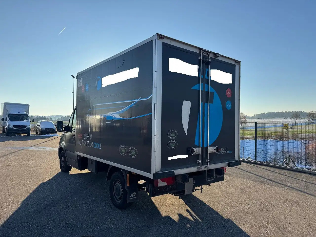 Mercedes-Benz Sprinter 317 CDI Lang Tiefkühlkoffer Carrier - شاحنة توصيل مبردة: صورة 4 Mercedes-Benz Sprinter 317 CDI Lang Tiefkühlkoffer Carrier - شاحنة توصيل مبردة: صورة 4