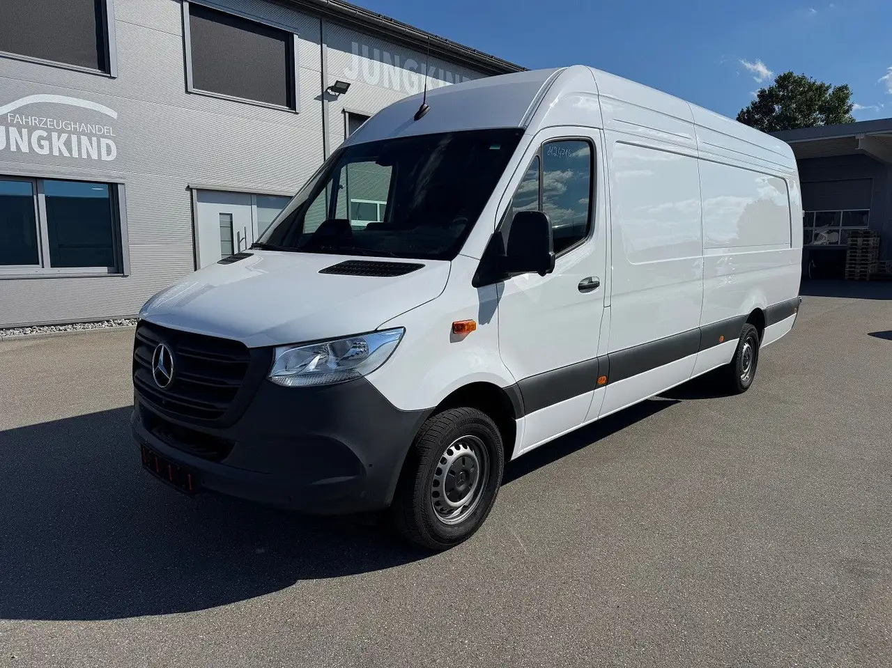 Mercedes-Benz Sprinter 317 CDI Maxi Lang XXL Extralang MBUX - فان: صورة 1 Mercedes-Benz Sprinter 317 CDI Maxi Lang XXL Extralang MBUX - فان: صورة 1