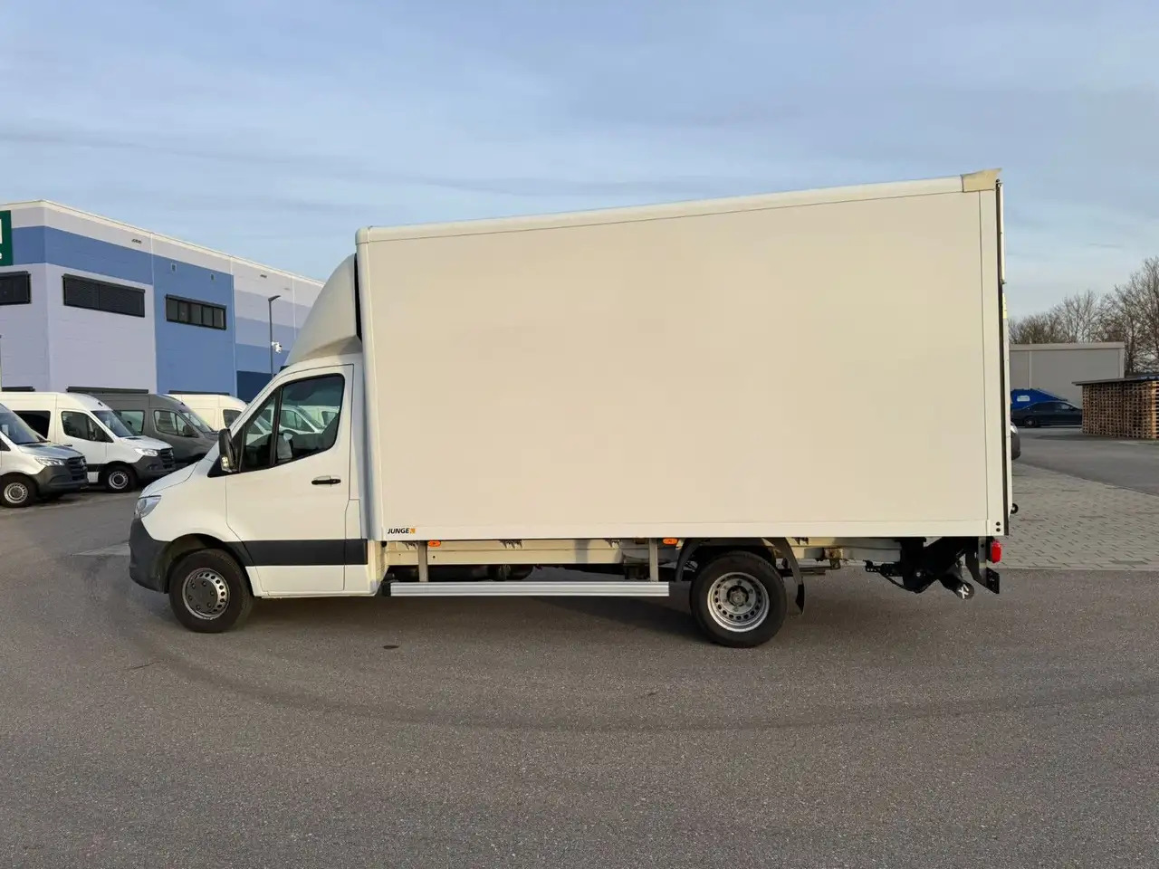 Mercedes-Benz Sprinter 516 CDI Maxi Koffer LBW AHK Klima - شاحنة بصندوق مغلق: صورة 3 Mercedes-Benz Sprinter 516 CDI Maxi Koffer LBW AHK Klima - شاحنة بصندوق مغلق: صورة 3
