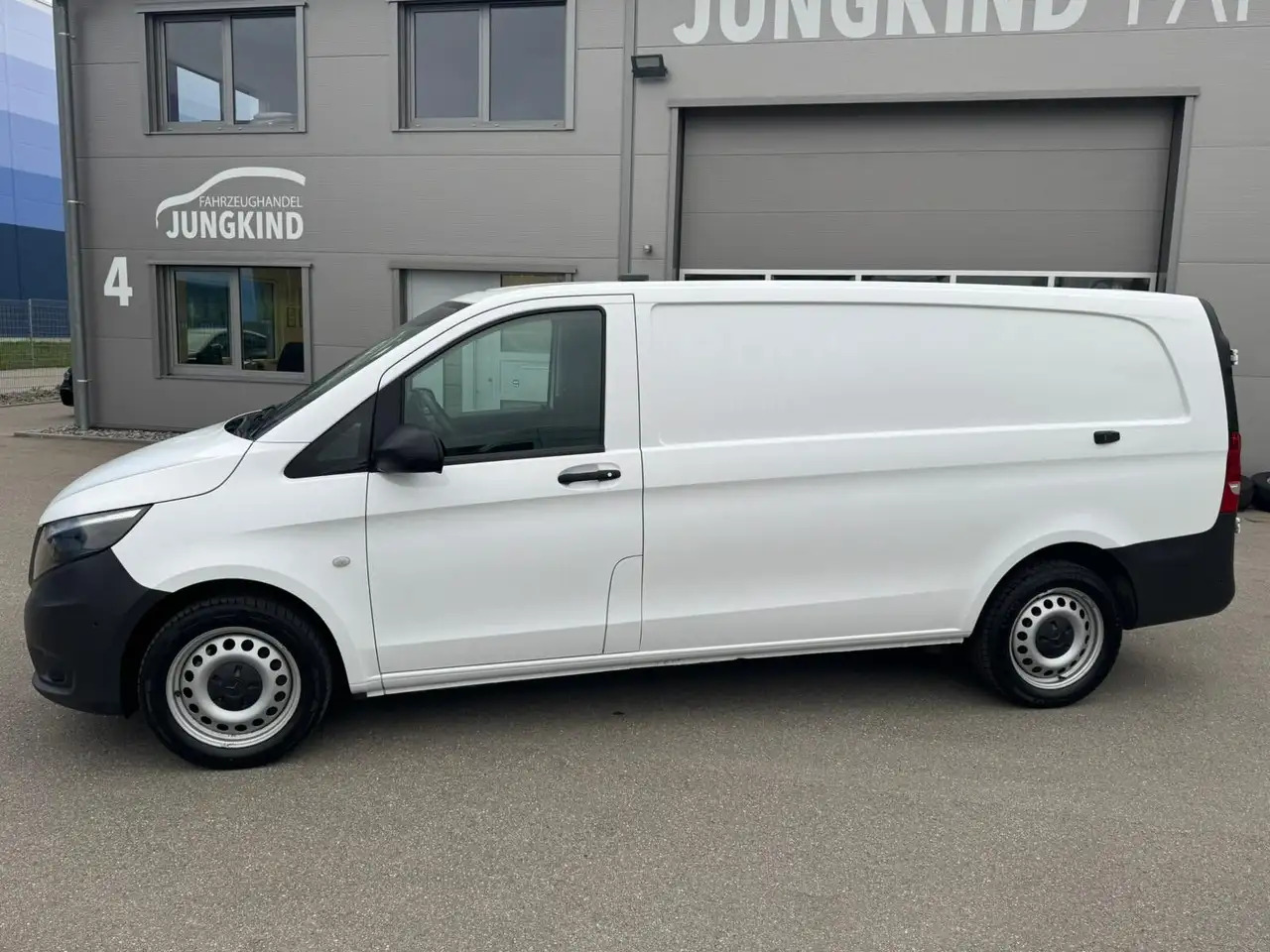 Mercedes-Benz Vito 116 CDI Lang Extralang XXL Klima - فان: صورة 1 Mercedes-Benz Vito 116 CDI Lang Extralang XXL Klima - فان: صورة 1