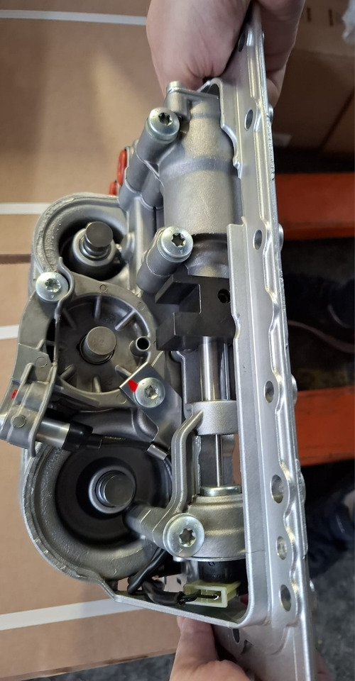 ASTRONIC ZF - علبة التروس و قطع الغيار - شاحنة: صورة 3 ASTRONIC ZF - علبة التروس و قطع الغيار - شاحنة: صورة 3